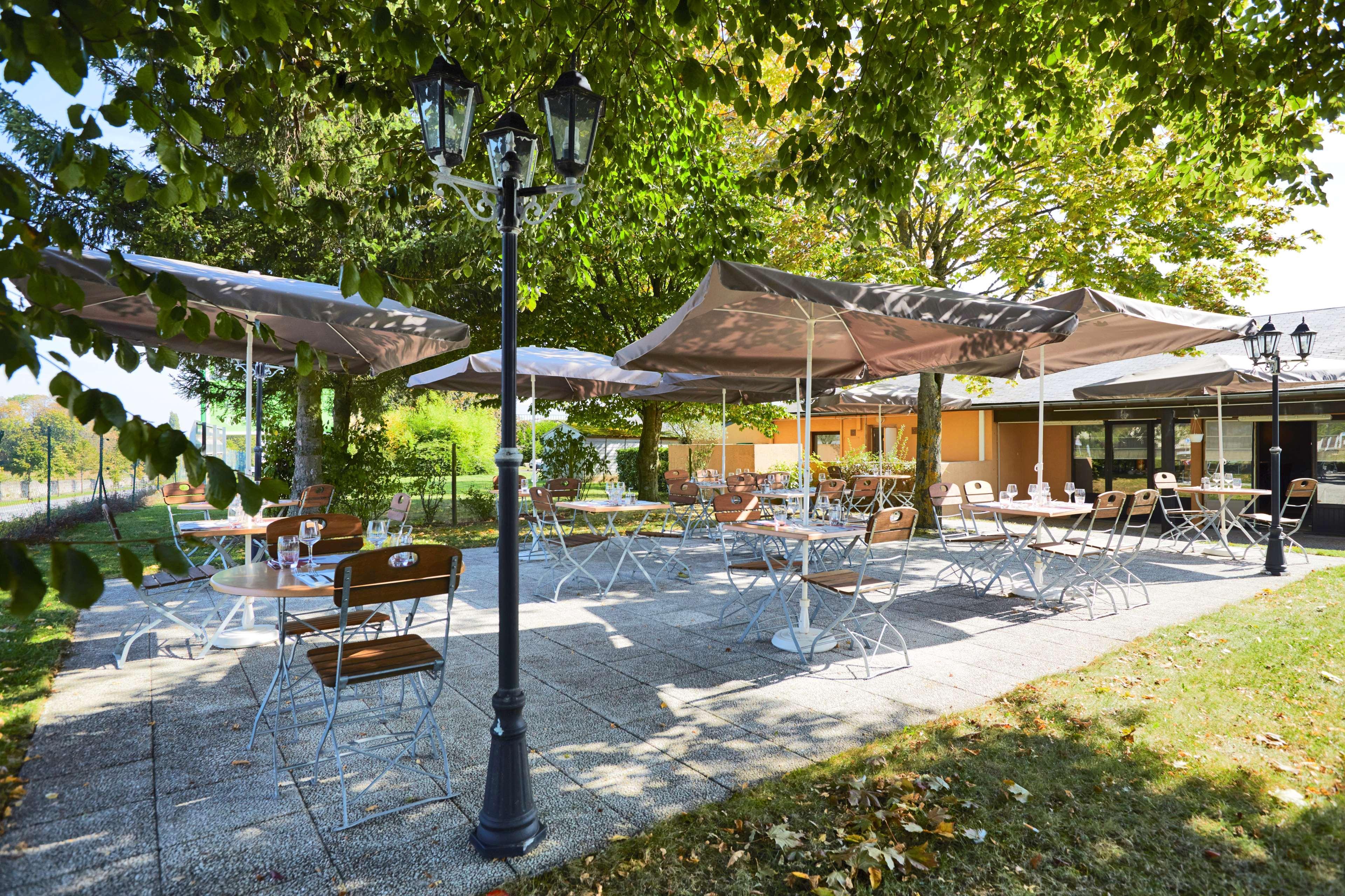 Campanile Alençon Hotel Exterior foto