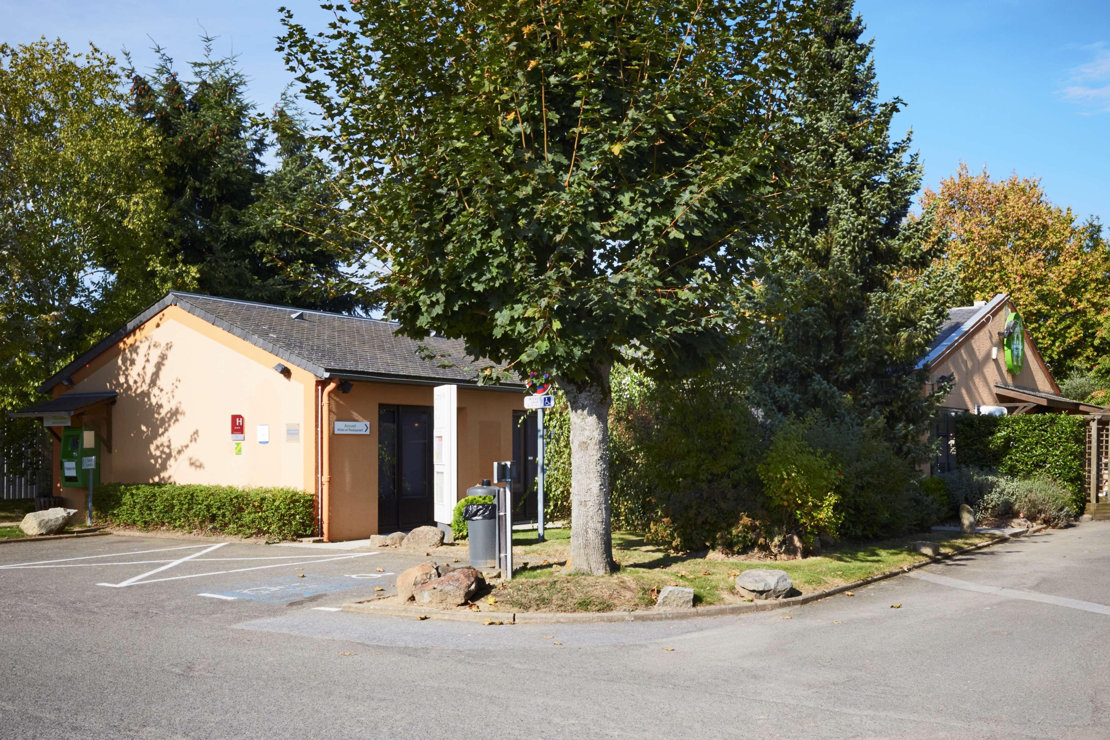 Campanile Alençon Hotel Exterior foto